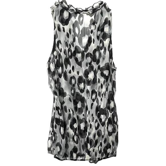 CHARLOTTE RUSSE SLEEVELESS RUFFLED V-NECK BLOUSE, WOMENS, L-BLACK & GREY LEOPARD - Picture 4 of 9